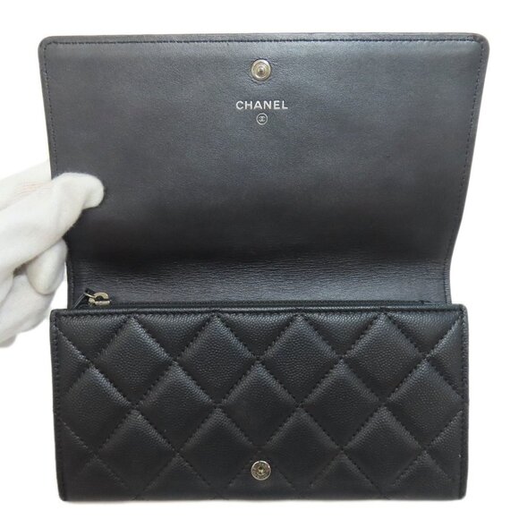 CHANEL Gray Caviar Leather Logo Wallet - Picture 4 of 11